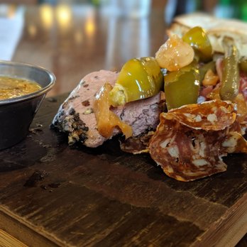 Hyde Park - The very unusual flavorful appetizer. There was no separation of the items that all had the same flavor. - Cocktail Bars Near Me - Webster, Texas