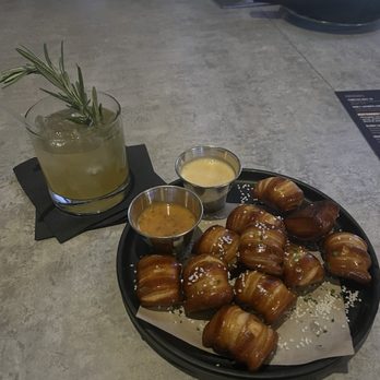 WSKY Bar + Grill - Bars Near Me - Las Vegas, Nevada WSKY Bar + Grill - Bars Near Me - Las Vegas, Nevada