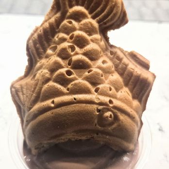 Snowtime - Chocolate soft serve taiyaki cup - Desserts Near Me - Campbell, California