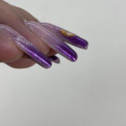 Lary Nails