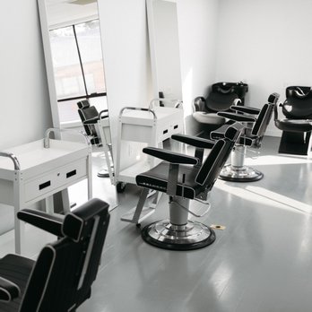 Blank Boundaries - Interior - Barbers Near Me - Puyallup, Washington Blank Boundaries - Interior - Barbers Near Me - Puyallup, Washington