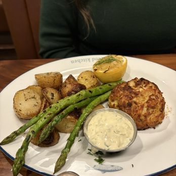 West Chester Seafood Kitchen - Crab cake - Seafood Near Me - West Chester, Pennsylvania West Chester Seafood Kitchen - Crab cake - Seafood Near Me - West Chester, Pennsylvania