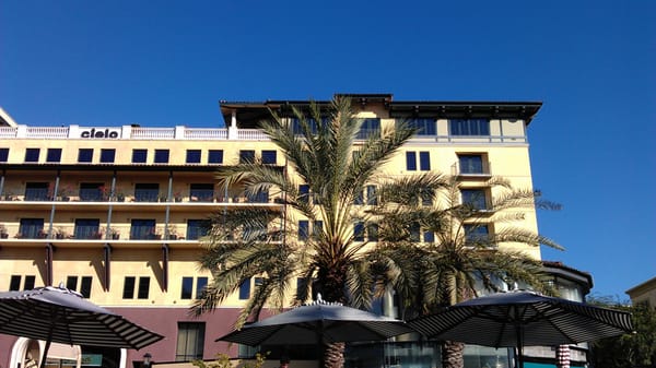 Santana Row Farmers' Market (Open May - September) by null