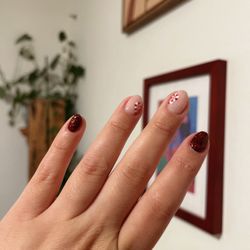 Bicolor Nail Studio - Christmas nail design