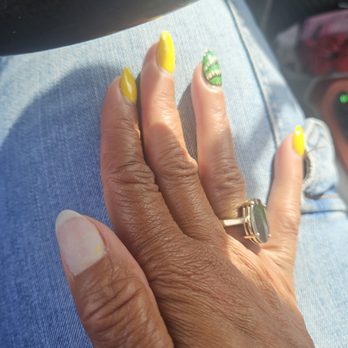 Onyx Nail Bar - Nail Salons Near Me - Richmond, Texas