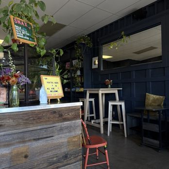 Queen Cup Coffee - Coffee & Tea Near Me - Los Olivos, California Queen Cup Coffee - Coffee & Tea Near Me - Los Olivos, California