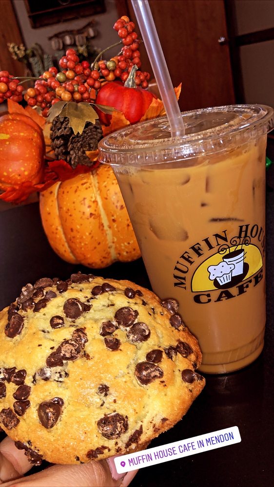 MUFFIN HOUSE CAFE 56 Photos & 124 Reviews 32 Hastings St, Mendon
