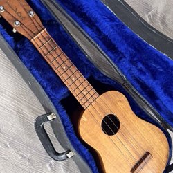 Agasa Furniture & Music Store - My vintage Kamaka total restoration