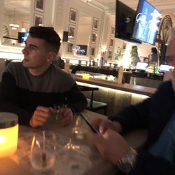 Pacifico - Friends and drinks