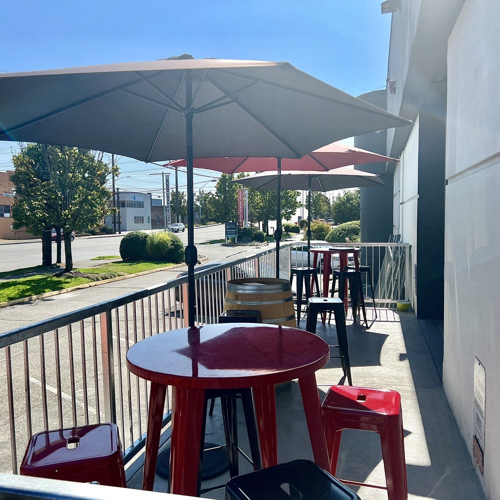 Sleight of Hand Cellars SODO - Outdoor patio - Wine Tasting Room Near Me - Seattle, Washington Sleight of Hand Cellars SODO - Outdoor patio - Wine Tasting Room Near Me - Seattle, Washington