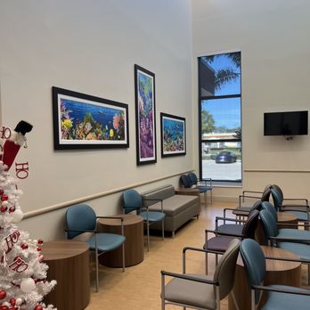 First Physicians Group of Sarasota - Waiting room - Medical Centers Near Me - Bradenton, Florida First Physicians Group of Sarasota - Waiting room - Medical Centers Near Me - Bradenton, Florida