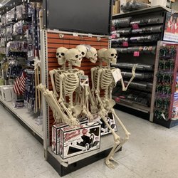Brentwood Ace Hardware - Halloween decor is out