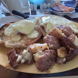 Salmon Benedict