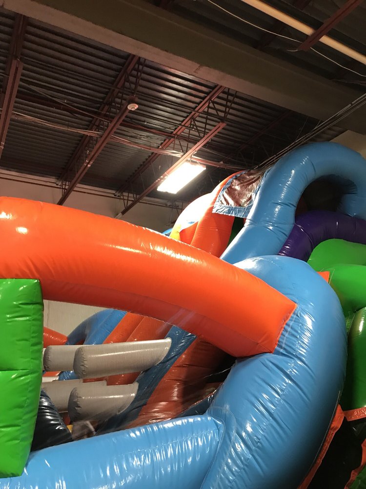 AIRZONE Updated September 2024 Exeter, New Hampshire Party