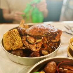 Angry Crab Shack - Family feast