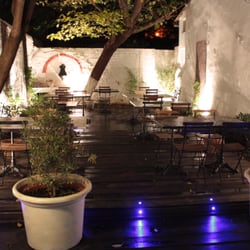 El Picoteo - Le patio de nuit