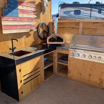 Dark Sky RV Campground - Outdoor kitchen - RV Parks Near Me - Kanab, Utah Dark Sky RV Campground - Outdoor kitchen - RV Parks Near Me - Kanab, Utah