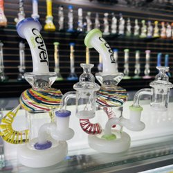 Iconic Smoke Shop