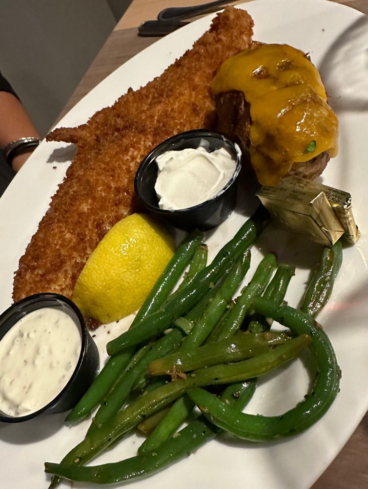 LAKES TAVERN Updated October 2024 14 Reviews 29067 Peterson Path