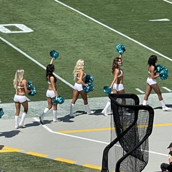 EverBank Stadium - Cheerleaders - Stadiums & Arenas Near Me - Jacksonville, Florida