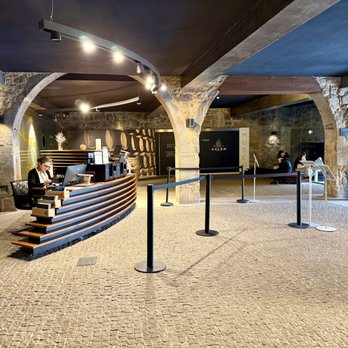 Cálem - Wineries Near Me - Vila Nova de Gaia, 13