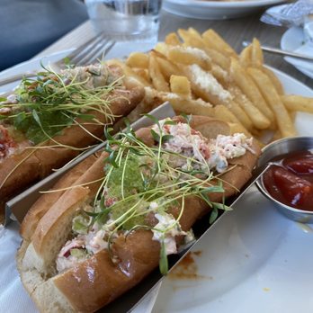 Lighthouse - Where's the lobster? All I see is mayonnaise. - Breakfast & Brunch Near Me - Newport Beach, California