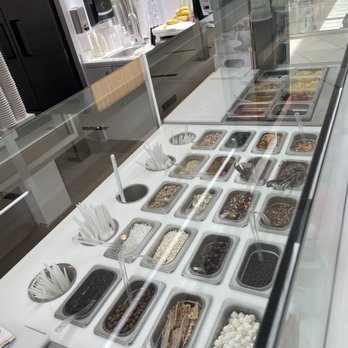 Pinkberry Valley Fair Mall - Toppings - Ice Cream & Frozen Yogurt Near Me - Santa Clara, California Pinkberry Valley Fair Mall - Toppings - Ice Cream & Frozen Yogurt Near Me - Santa Clara, California