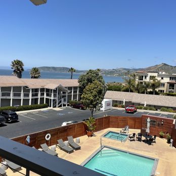 Spyglass Inn - View from room 301 - Hotels Near Me - Pismo Beach, California Spyglass Inn - View from room 301 - Hotels Near Me - Pismo Beach, California