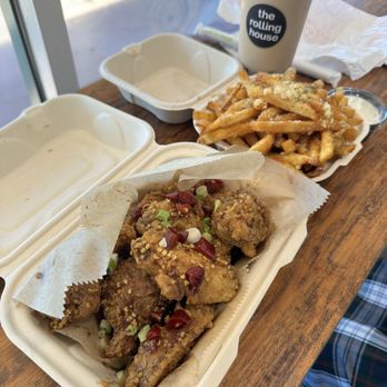 The Rolling House - Mild Honey Chili Wings - Ice Cream & Frozen Yogurt Near Me - San Pablo, California