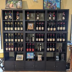 Adega On 45th Estate Winery - Wine bottles