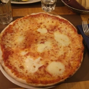 La Piazzetta - Margherita con bufala (San Valentino2015) - Italian Near Me - Rome, RM