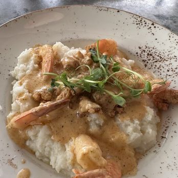 State Fare Kitchen & Bar - Shrimp N'awlins BBQ Shrimp Tails and Grits Bowl - New American Near Me - Houston, Texas