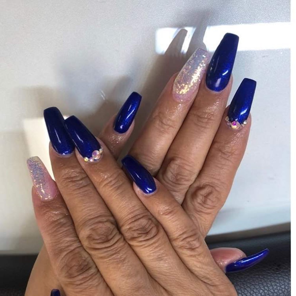 Dorita's Nails - Great work and ready for Christmas, New Year - Nail Salons Near Me - Rialto, California
