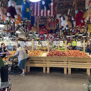 Horrock's Farm Market - Farmers Market Near Me - Lansing, Michigan