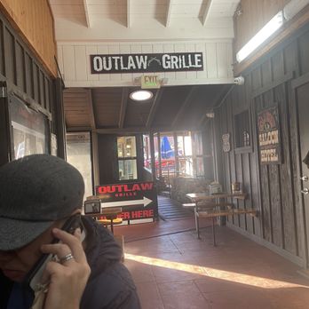 Outlaw Grille - Seating to eat here alleyway - Salad Near Me - Sedona, Arizona Outlaw Grille - Seating to eat here alleyway - Salad Near Me - Sedona, Arizona