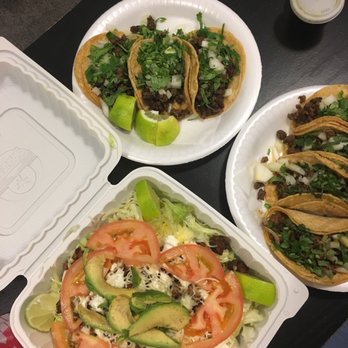 Ciudad Azteca Taqueria - Super salad and carne asada tacos - Mexican Near Me - San Leandro, California Ciudad Azteca Taqueria - Super salad and carne asada tacos - Mexican Near Me - San Leandro, California