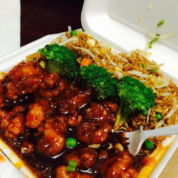 Golden Star - General tso's chicken lunch special, came with a soda. - Chinese Near Me - Chesapeake, Virginia