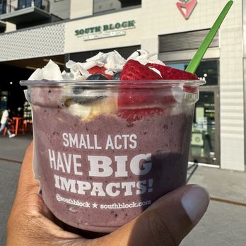 South Block - Peanut butter smoothie bowl - Juice Bars & Smoothies Near Me - Charlotte, North Carolina