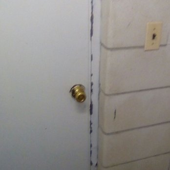 Panther Lake Camping Resort - Shower doors unsecured - Resorts Near Me - Andover, New Jersey