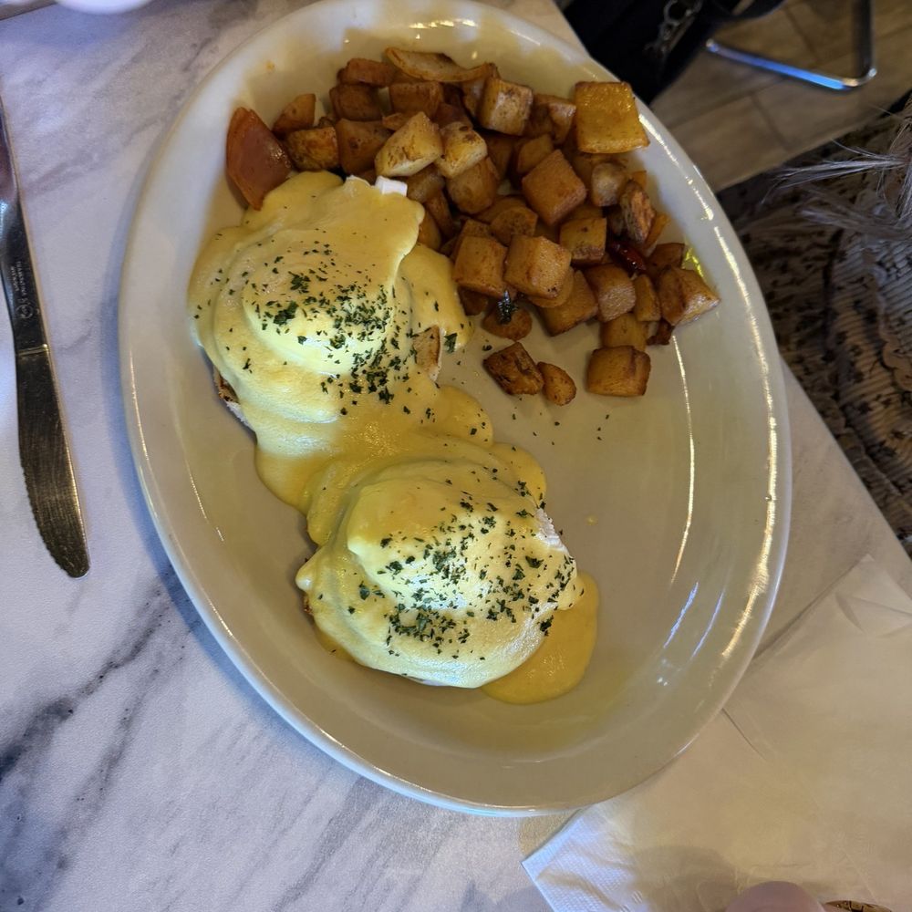 Haven Haus Cafe - Benedict - Breakfast & Brunch Near Me - Temecula, California