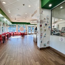 Krispy Kreme - Seating area