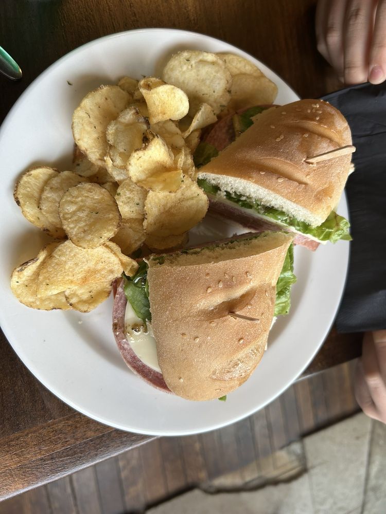 Wales Mill Pub & Bistro Logo