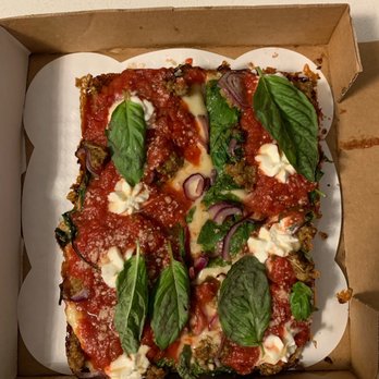 Futuro - Bacon & Basil (sub sausage) - Pizza Near Me - Indianapolis, Indiana Futuro - Bacon & Basil (sub sausage) - Pizza Near Me - Indianapolis, Indiana