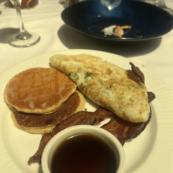 The Circle at The Breakers - Breakfast favorites - Breakfast & Brunch Near Me - Palm Beach, Florida