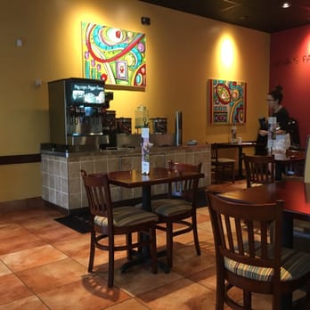 Newk's Eatery - the interior of the restaurant - Pizza Near Me - Little Rock, Arkansas