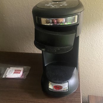 Super 8 by Wyndham Mankato - Broken coffee maker! - Hotels Near Me - Mankato, Minnesota