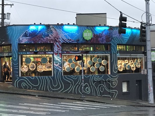 The Reef Cannabis Dispensary by null