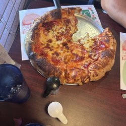 Conforti's Pizzeria - Pepperoni pizza
