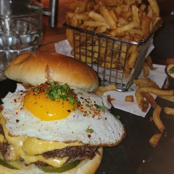 Little Bad Wolf - Bad burger - American Near Me - Chicago, Illinois