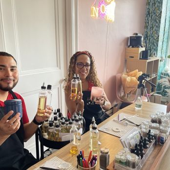 Honey Notes Affirmation & Candle Bar - Candle Bar - Candle Stores Near Me - Pelham, New York Honey Notes Affirmation & Candle Bar - Candle Bar - Candle Stores Near Me - Pelham, New York